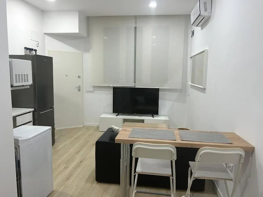 Estudio Avd. Velazquez Málaga